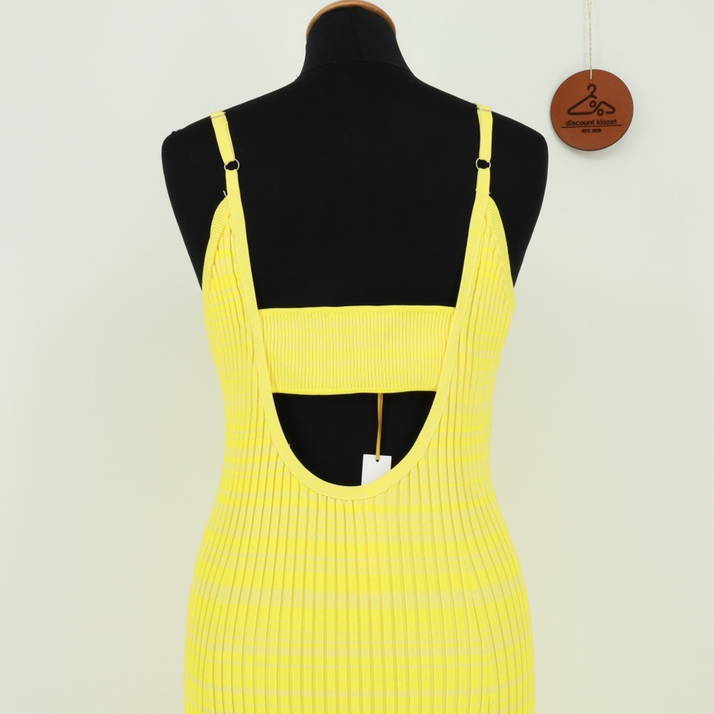 HOUSE‎ OF HARLOW 1960 Ribbed Knit Dress with Side Slit - Picture 8 of 11